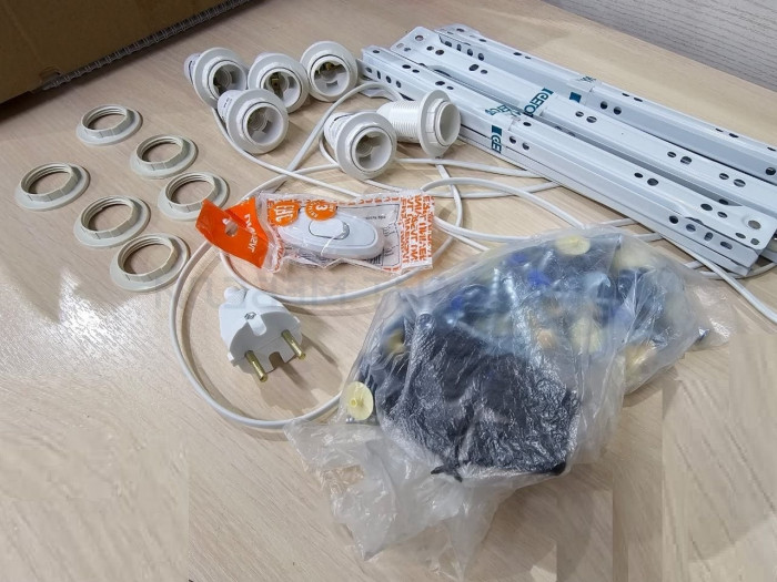 Стол косметический с подсветкой Сура, дуб вотан