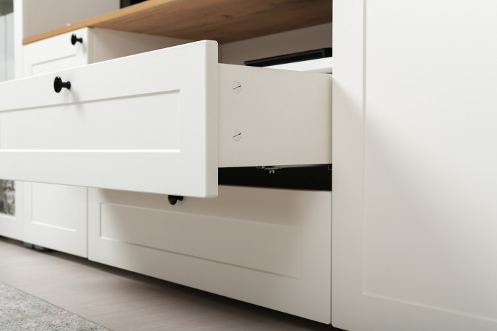 Остин 11.53 Кровать + ортопед + 13.336.02 Шкаф для одежды + 16.47 Тумба под ТВ, белый шагрень/дуб крафт золотой